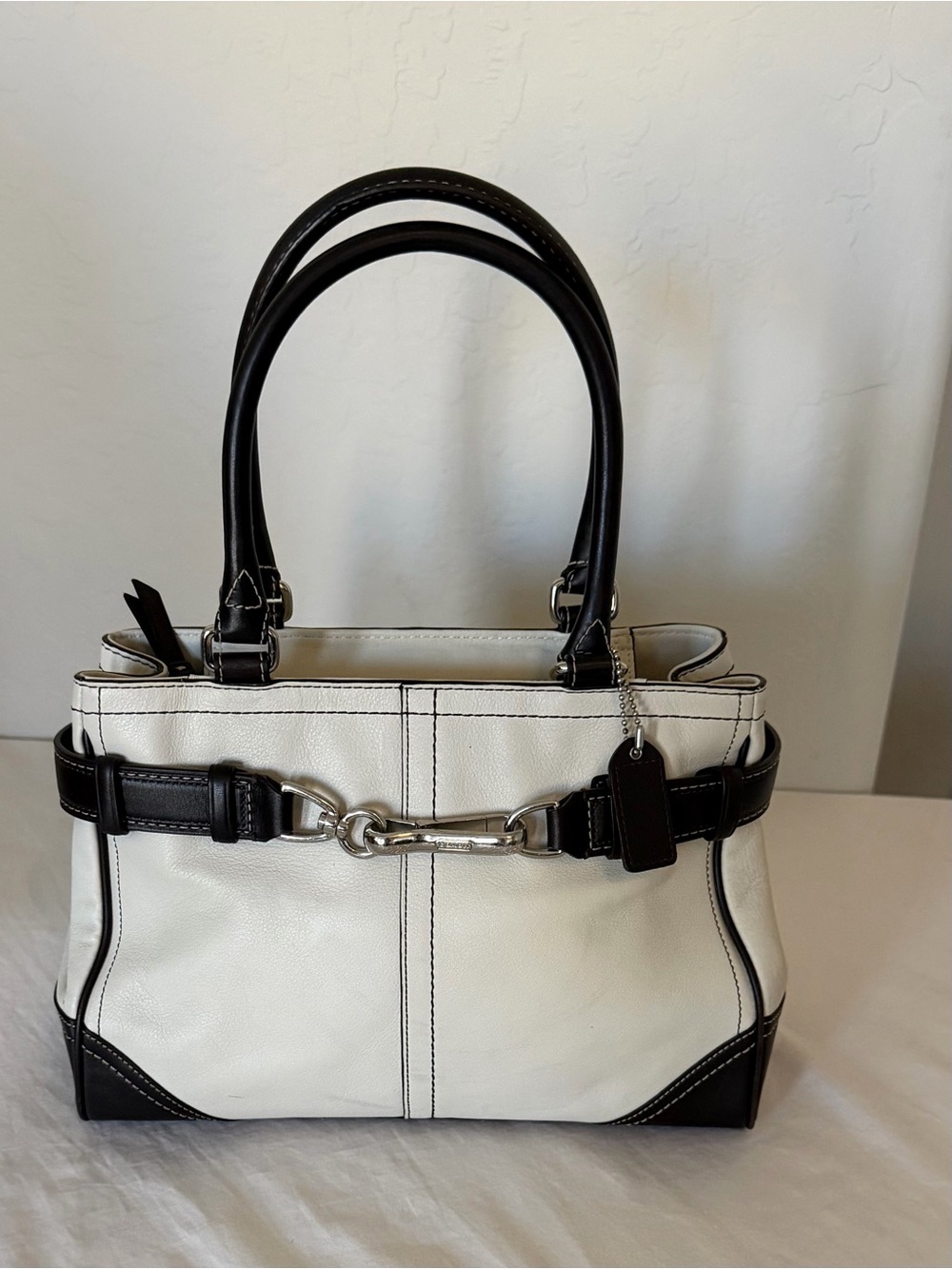 Vinted Coach Hamptons belted carryall satchel- cream - brown leather